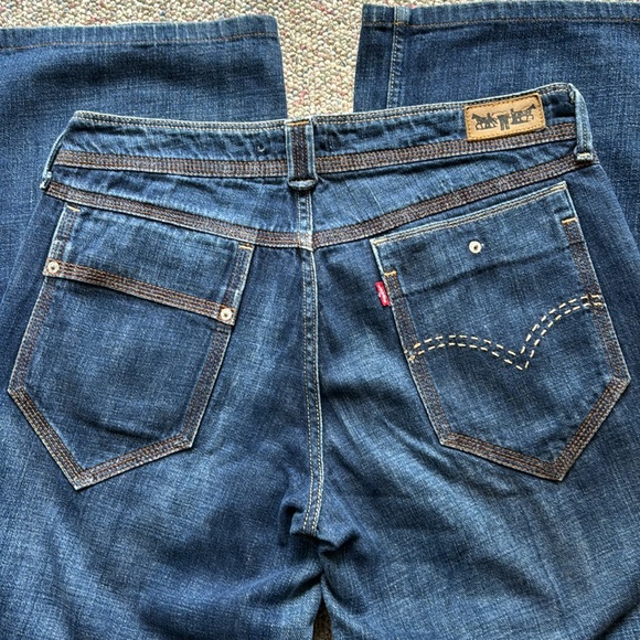 Levi’s “Marilee” Spade Rocket Loose Fit Waist 35 Length 29 - Picture 7 of 9